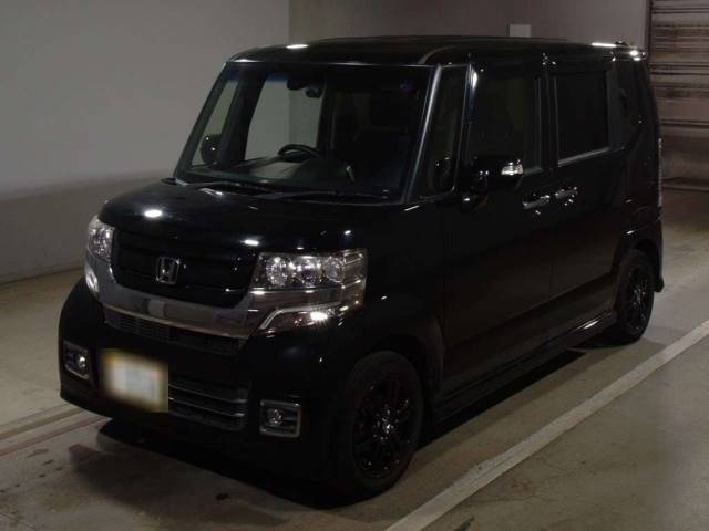 30018 HONDA N BOX JF1 2016 г. (TAA Chubu)